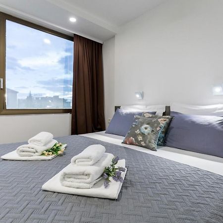 Apinelo Tower Rooms Split Buitenkant foto