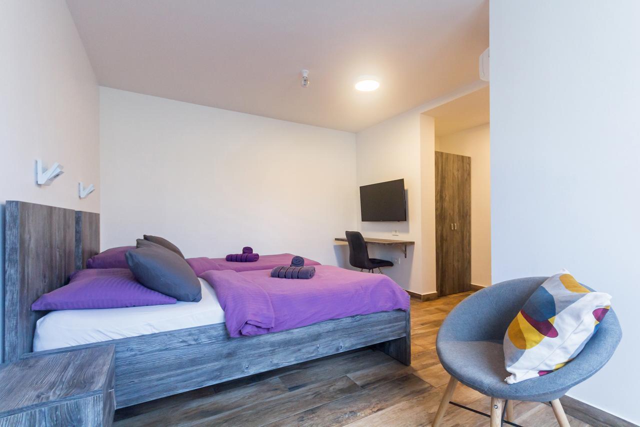 Apinelo Tower Rooms Split Buitenkant foto