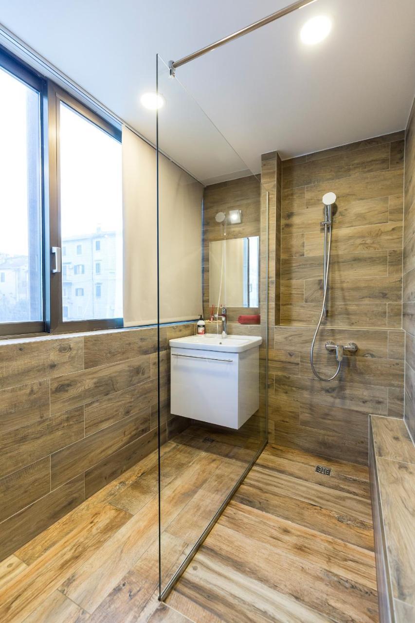 Apinelo Tower Rooms Split Buitenkant foto