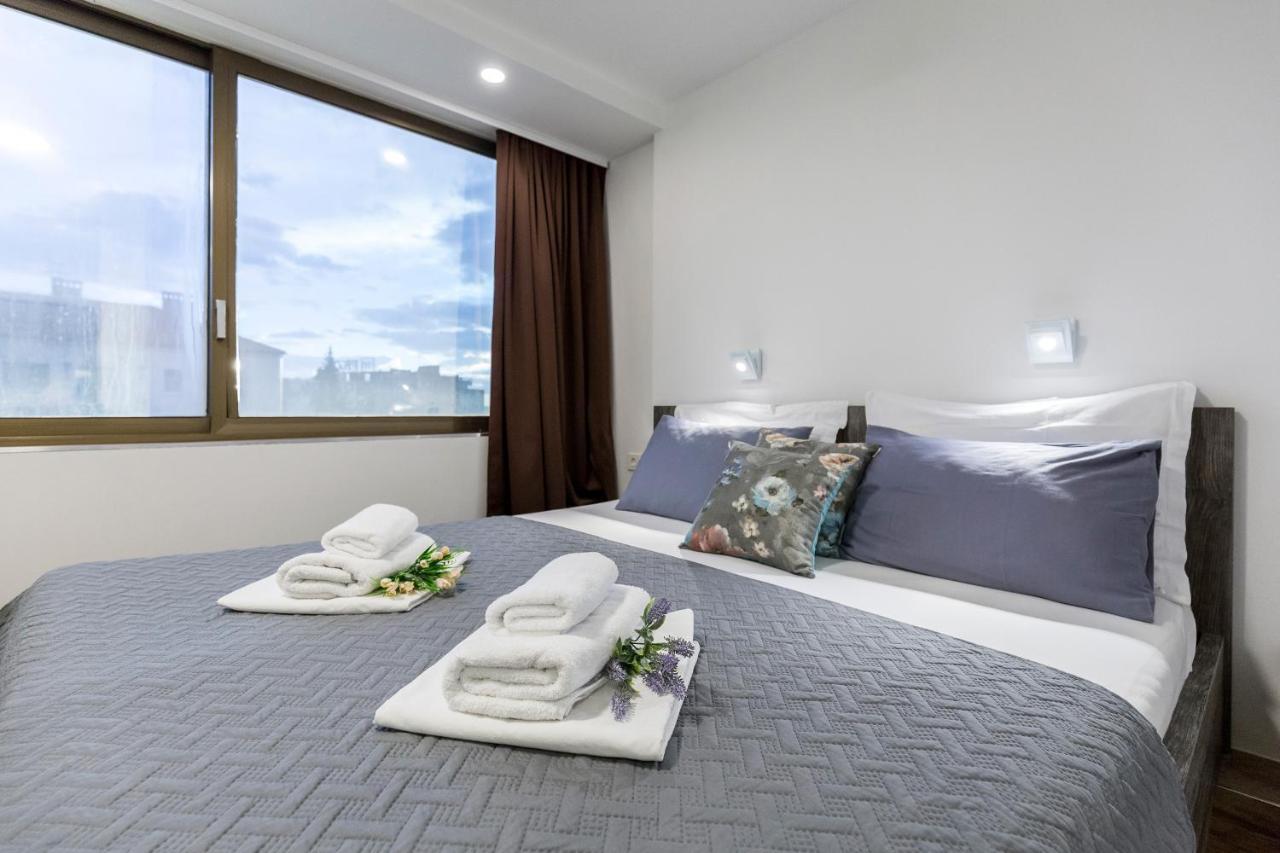 Apinelo Tower Rooms Split Buitenkant foto