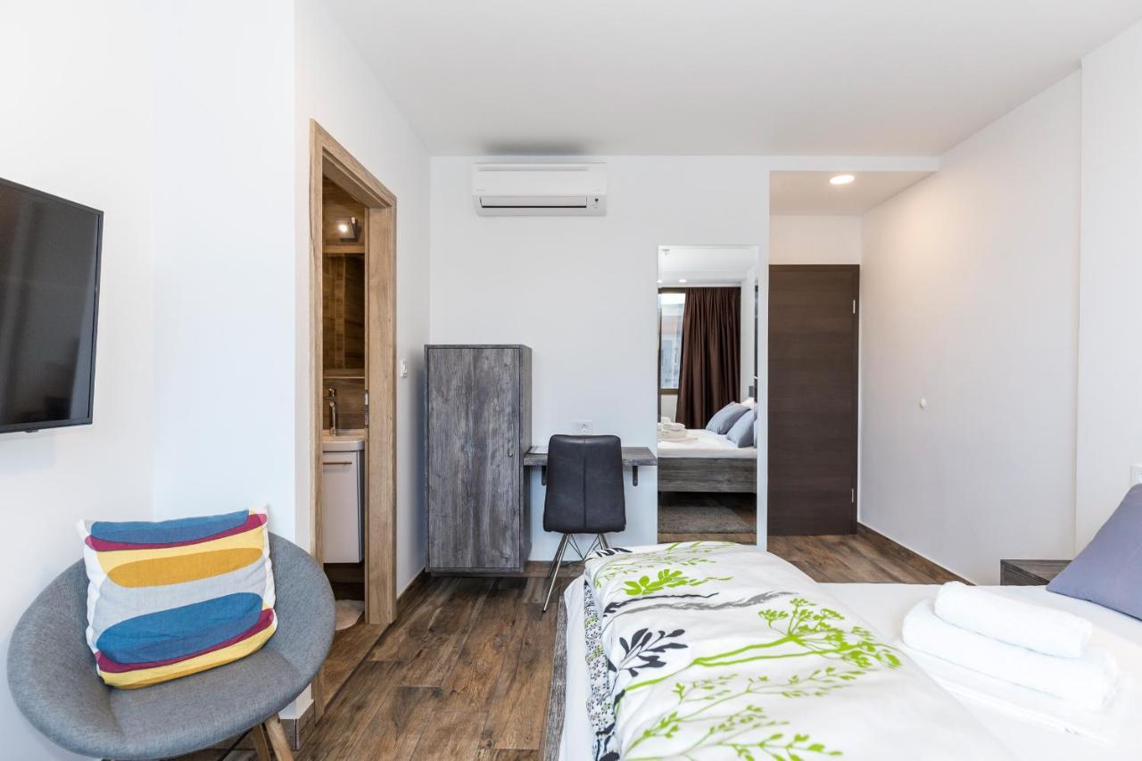 Apinelo Tower Rooms Split Buitenkant foto