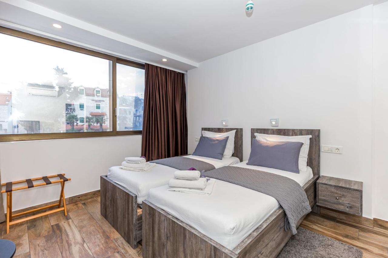 Apinelo Tower Rooms Split Buitenkant foto