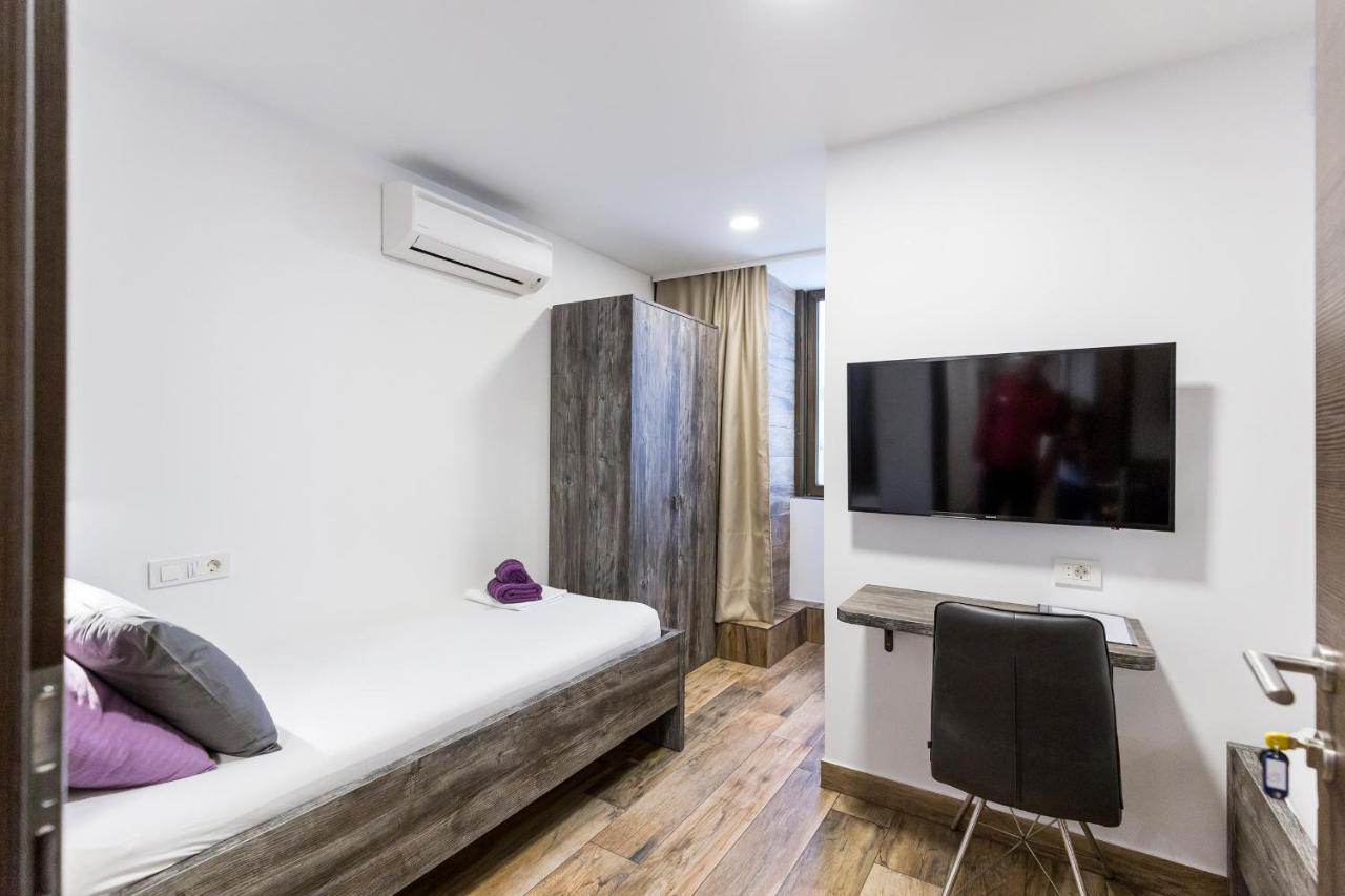 Apinelo Tower Rooms Split Buitenkant foto
